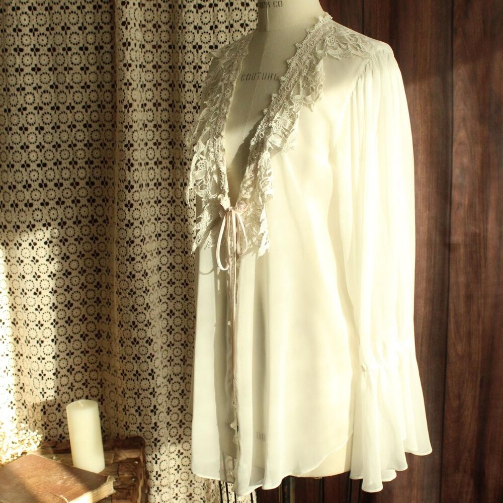 Vintage 1980s 1990s White Peignoir, SZ P Wisteria by Diane Samandi "Jackie" Robe - Picture 9 of 12